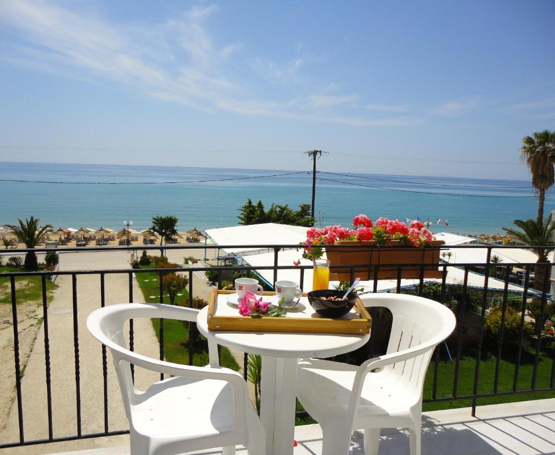 Mirto Beach Hotel&Restaurant Paralia Vrachou Exterior foto