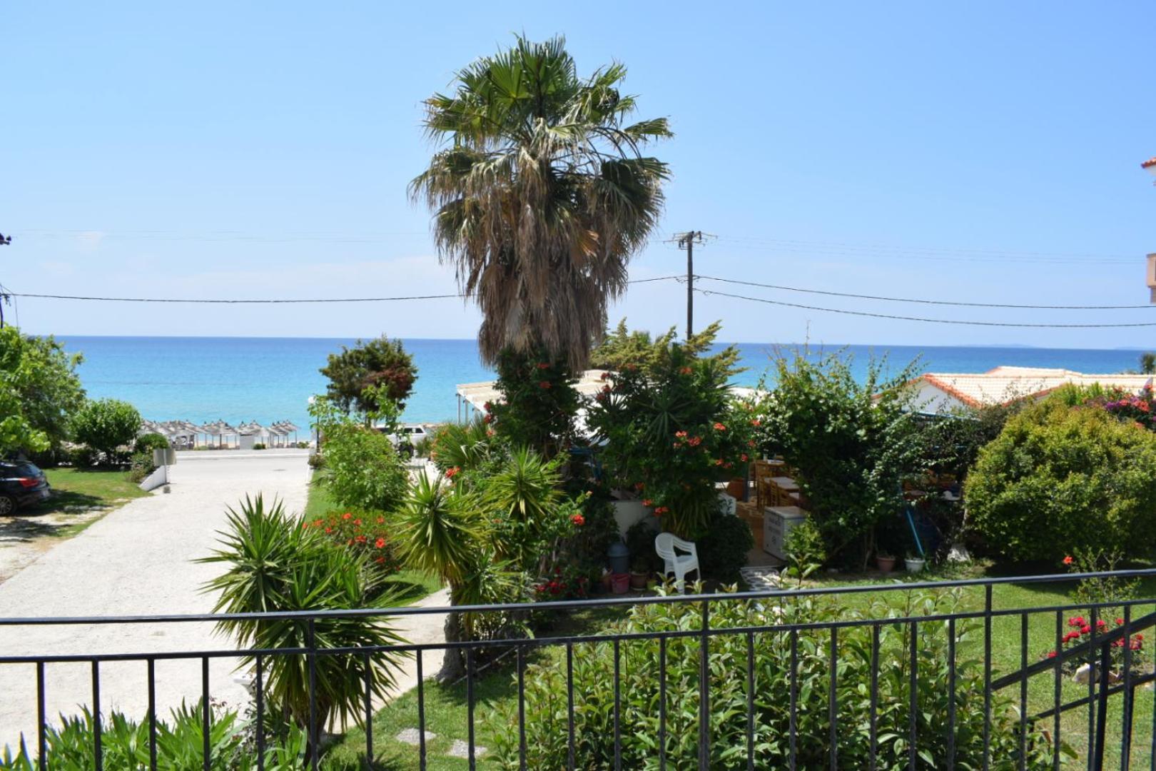 Mirto Beach Hotel&Restaurant Paralia Vrachou Exterior foto